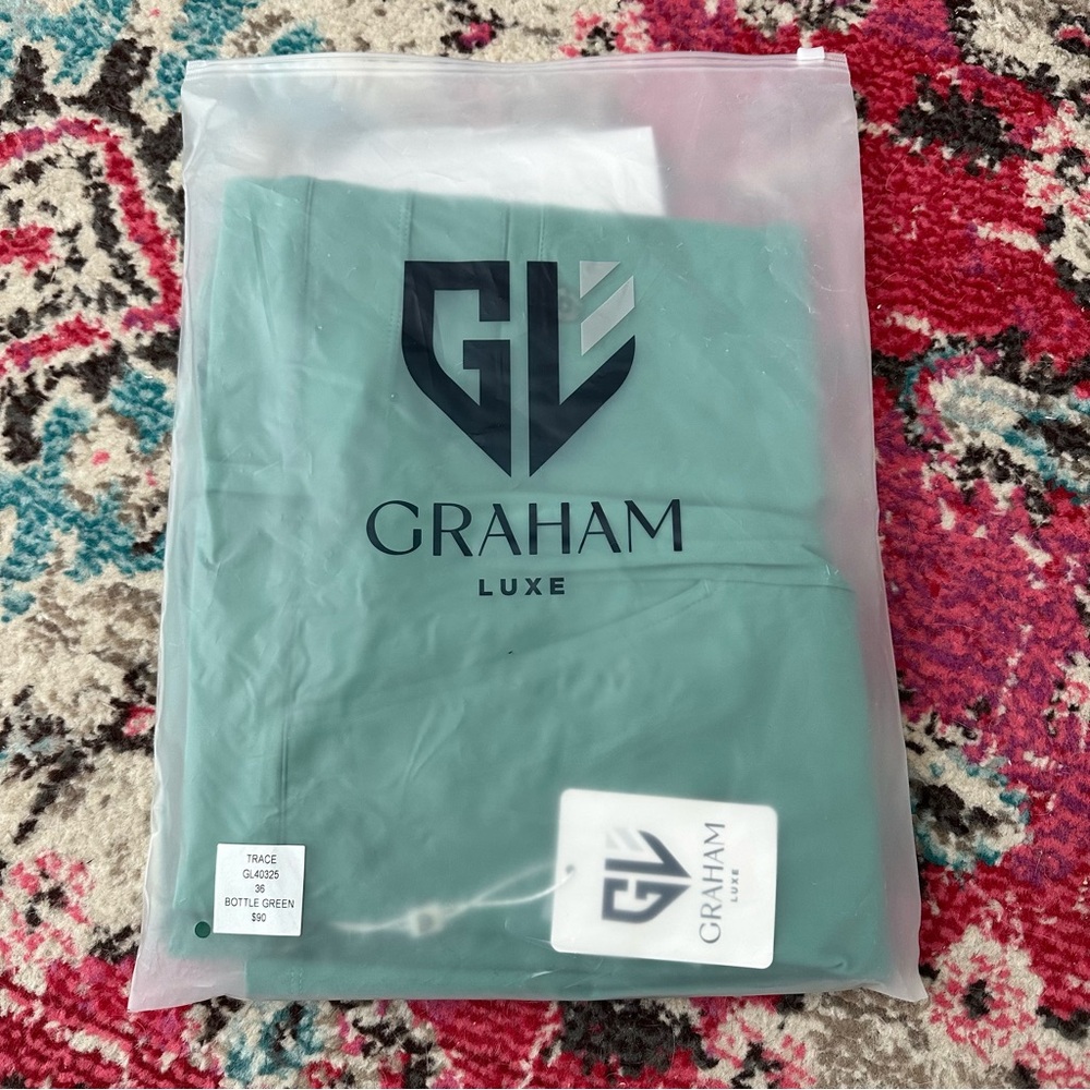 Graham Luxe Men’s Bottle Green Golf Shorts Sz 36 NWT